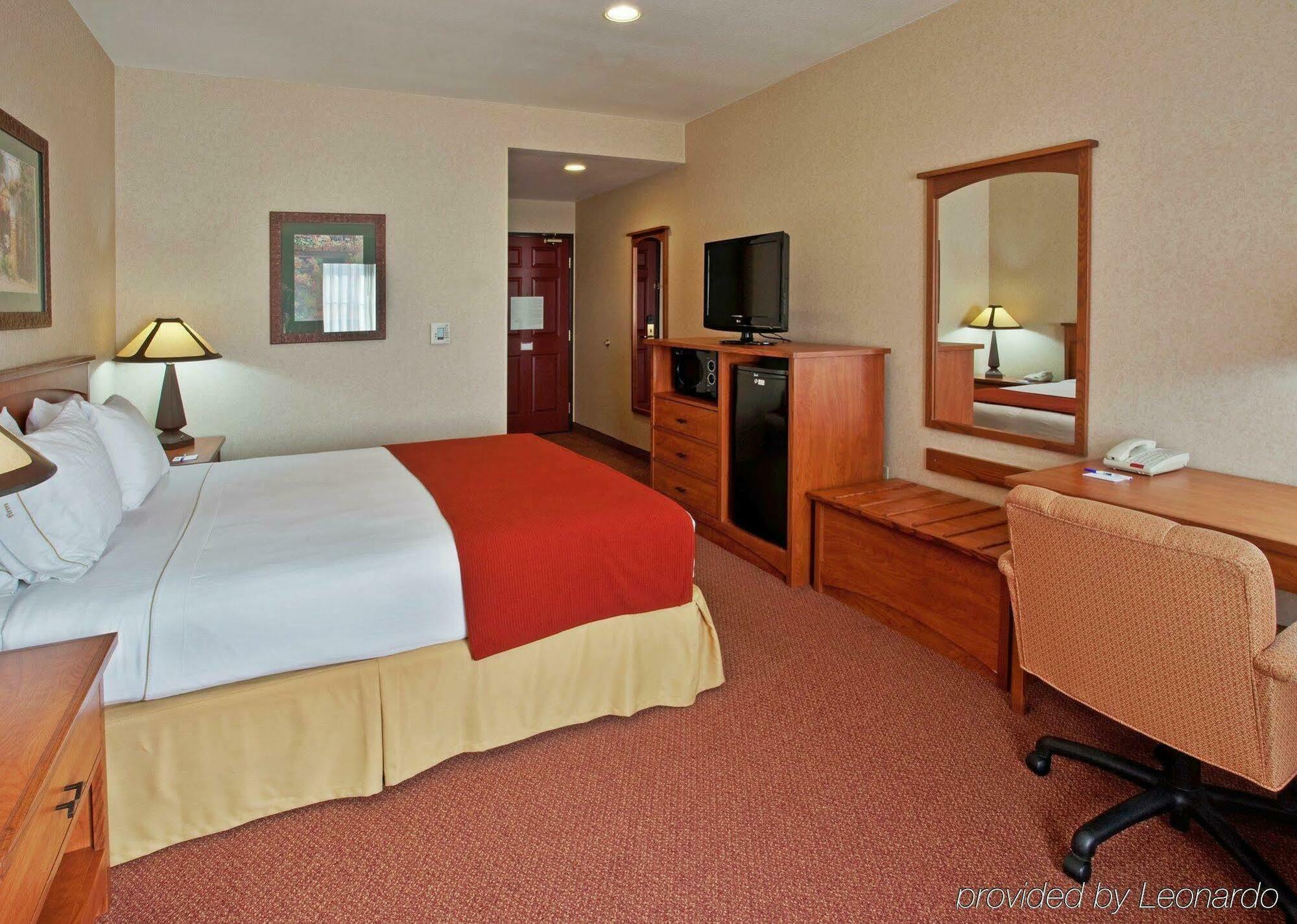 Holiday Inn Express Hotel & Suites Manteca By Ihg מראה חיצוני תמונה