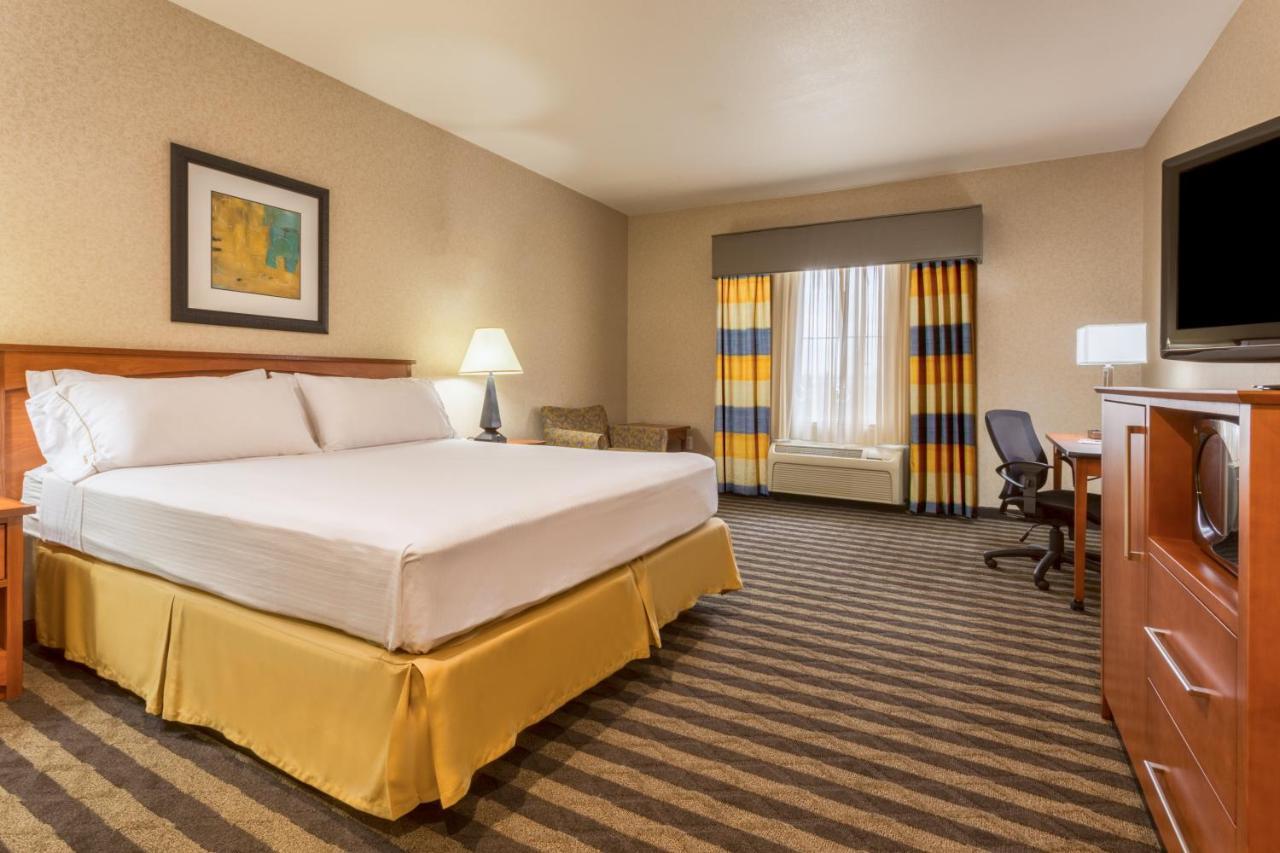 Holiday Inn Express Hotel & Suites Manteca By Ihg מראה חיצוני תמונה