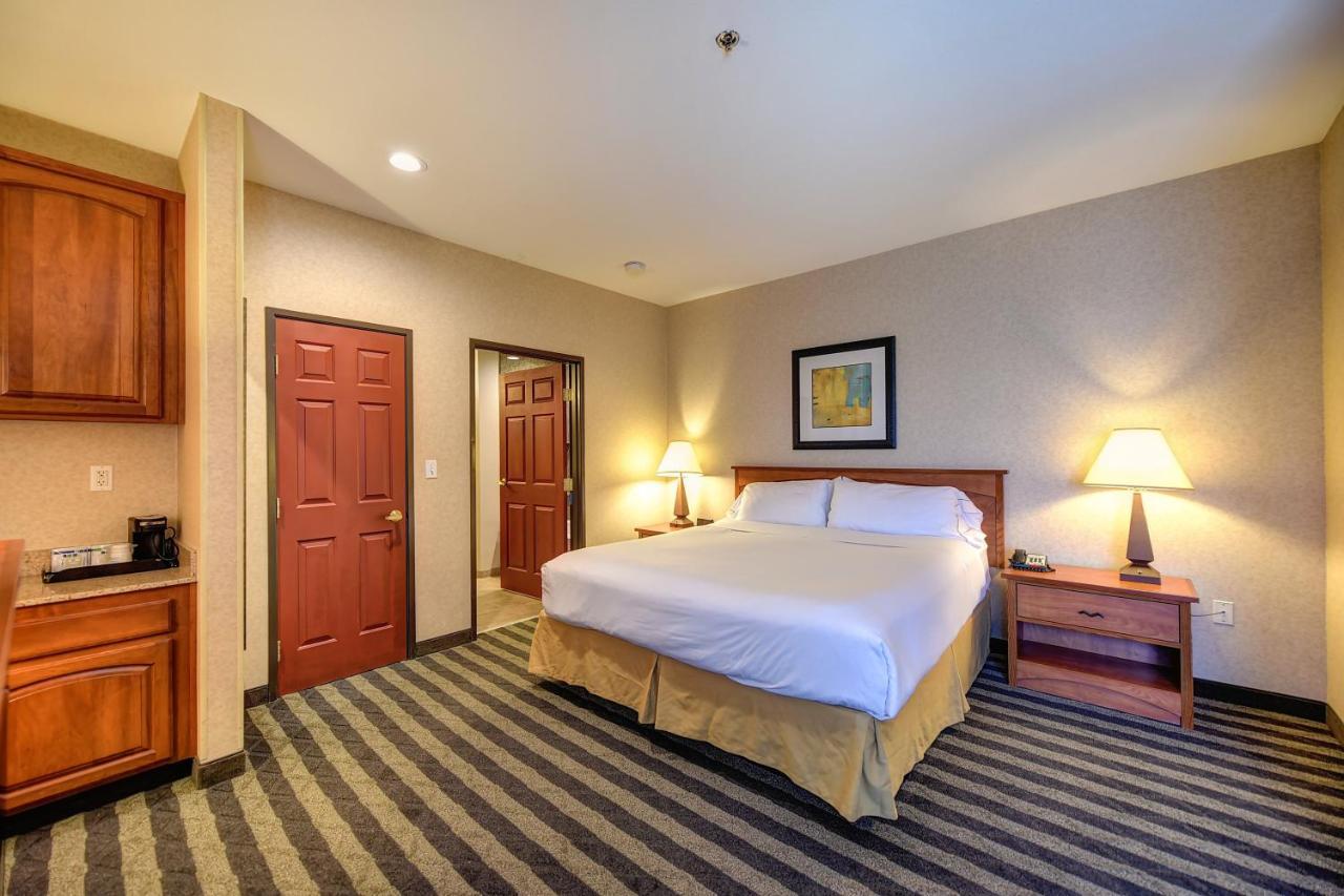 Holiday Inn Express Hotel & Suites Manteca By Ihg מראה חיצוני תמונה