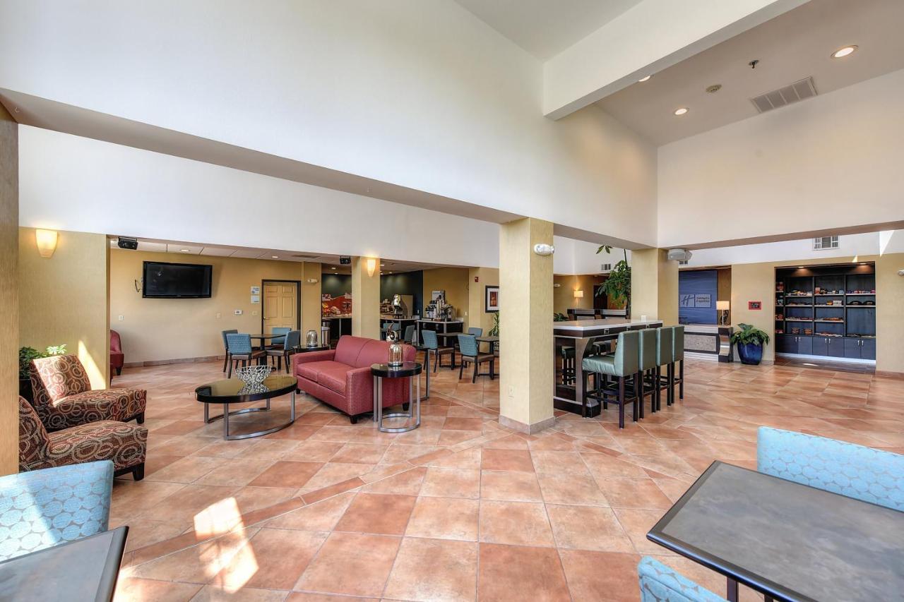 Holiday Inn Express Hotel & Suites Manteca By Ihg מראה חיצוני תמונה